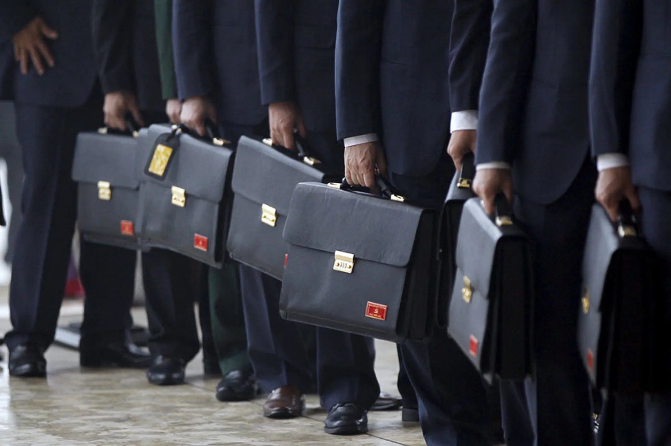 Казахстанцы пытаются пересидеть кризис на госпредприятиях - Image Kapital.kz