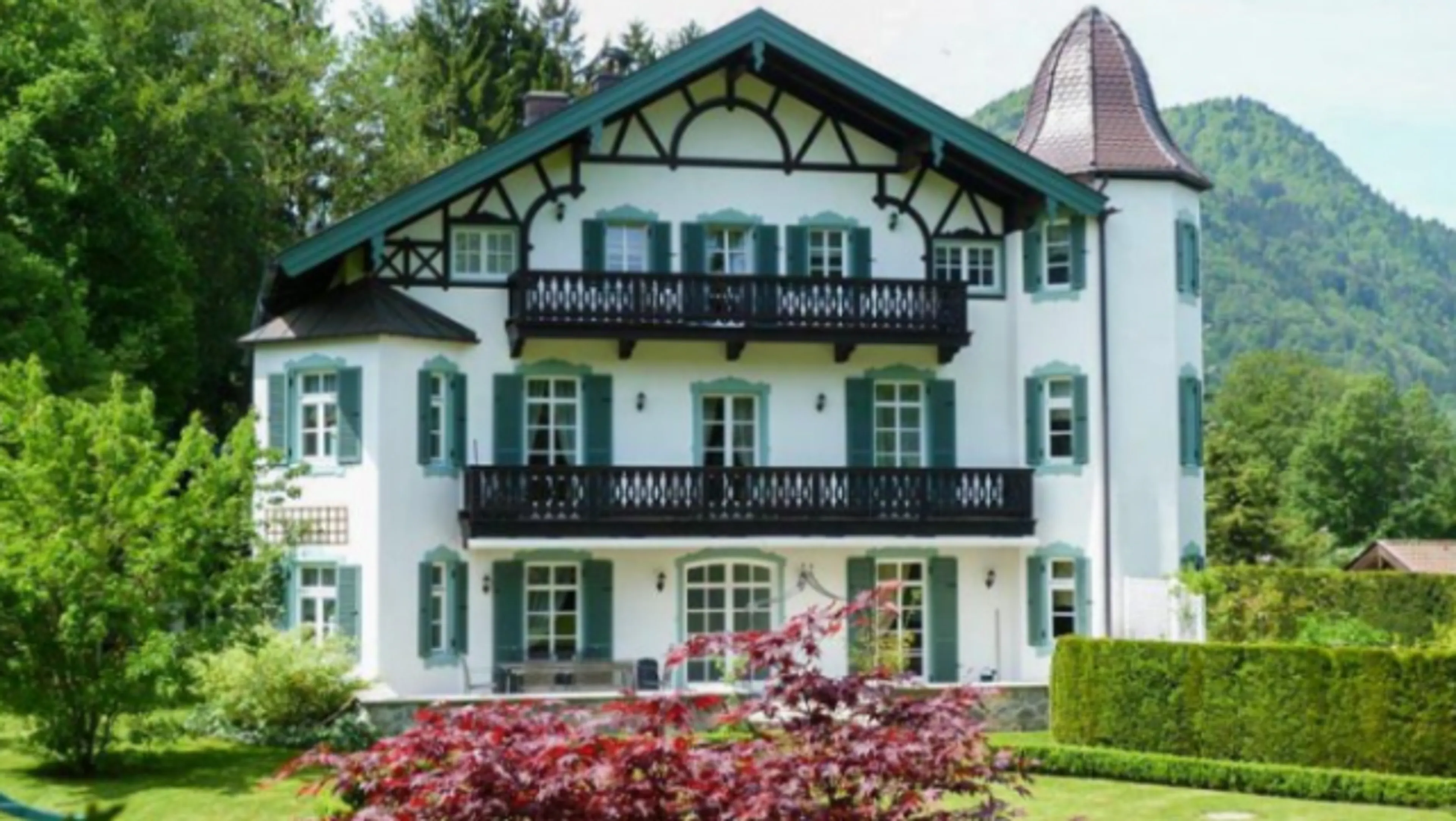 Капитал - Михаил Горбачев продает виллу в Баварии