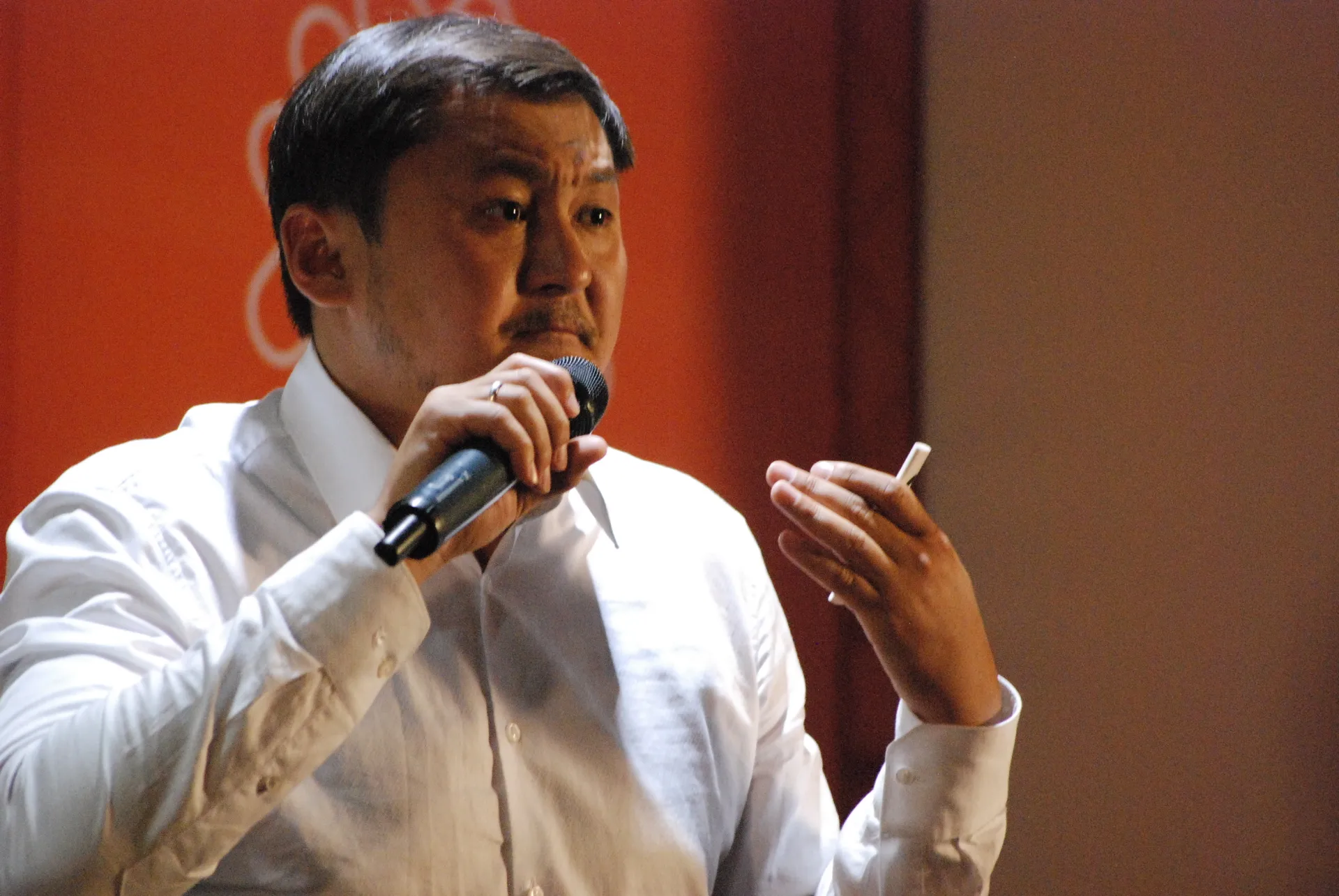 Капитал - У граждан РК парадоксальное мышление, которое иногда мешает двигаться вперед