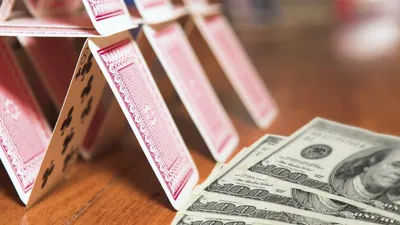 Казахстанцев призывают не верить финансовым пирамидам