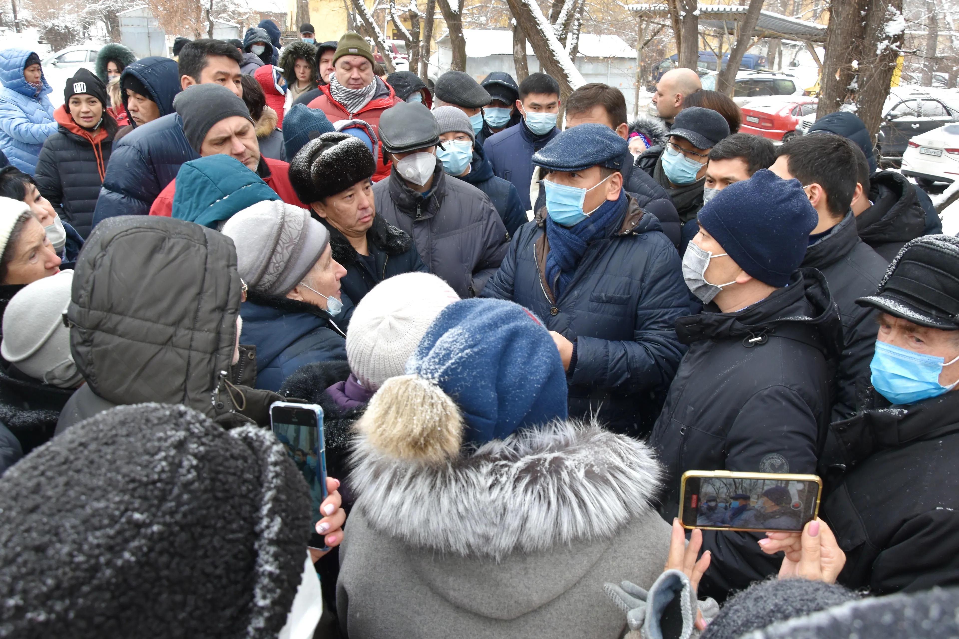 Капитал - Аким Алматы ознакомился с проблемными вопросами Алмалинского района