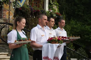 Капитал - Шесть дней нафтуся, один – спиртуся,  или Как мы гостили в Украине