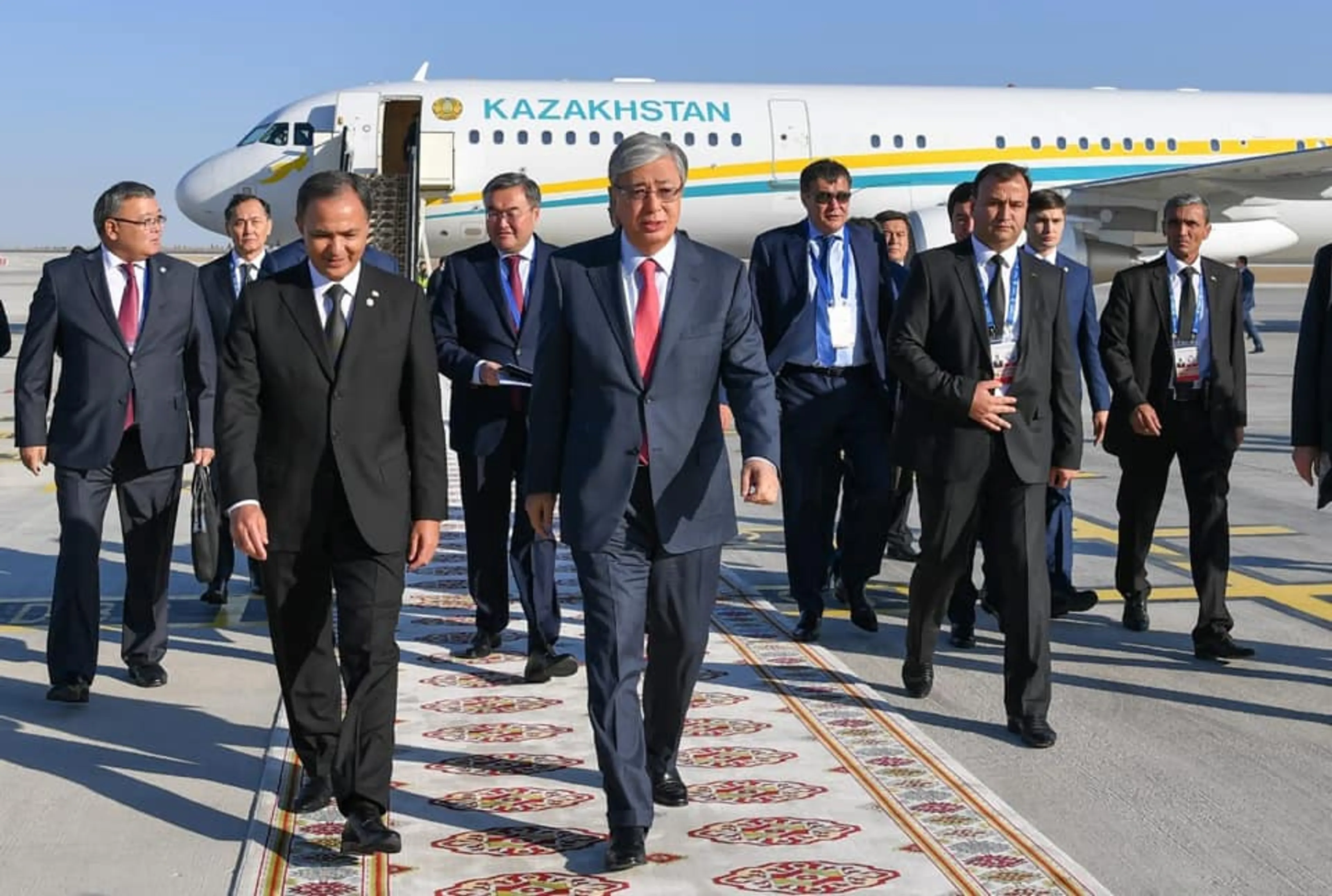 Капитал - Касым-Жомарт Токаев прибыл в Ашхабад