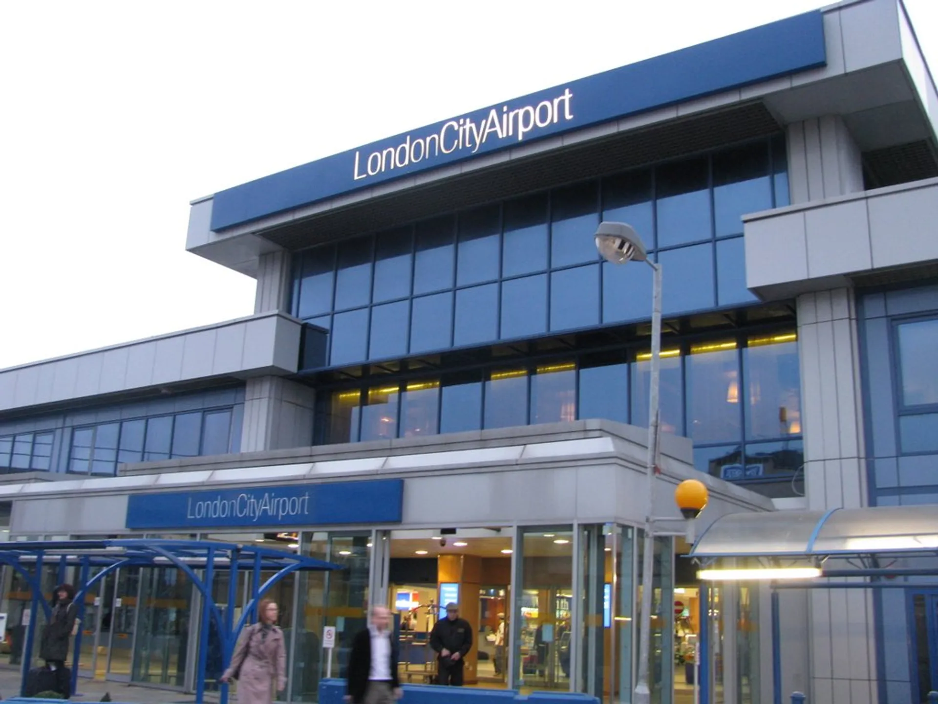 Капитал - Канадцы покупают аэропорт Лондон-Сити за $2,8 млрд