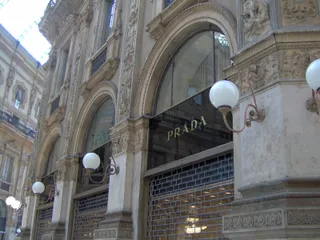 Капитал - Руководство Prada заподозрили в уклонении от уплаты налогов