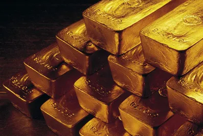 Цена на золото стала снижаться