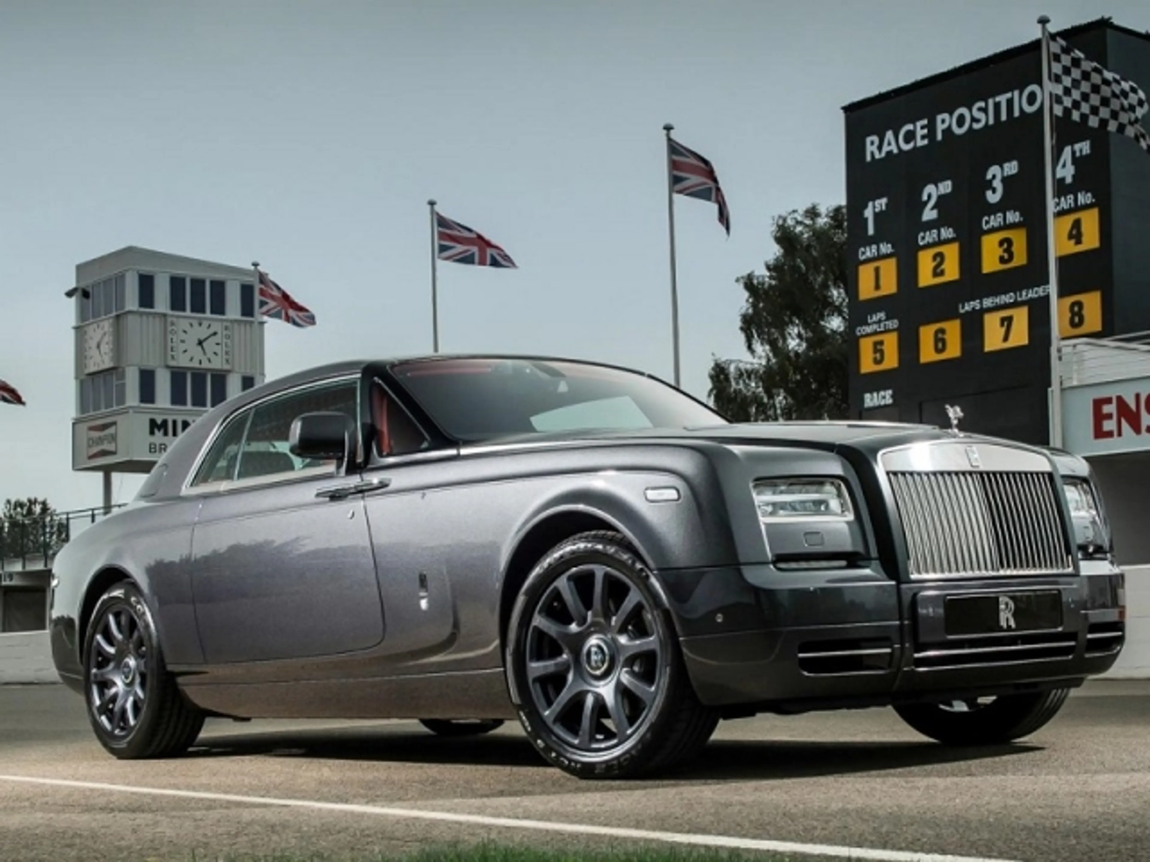 Капитал - Дубайская спец версия Rolls-Royce