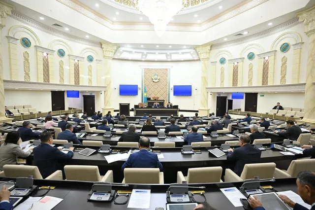 senate.parlam.kz