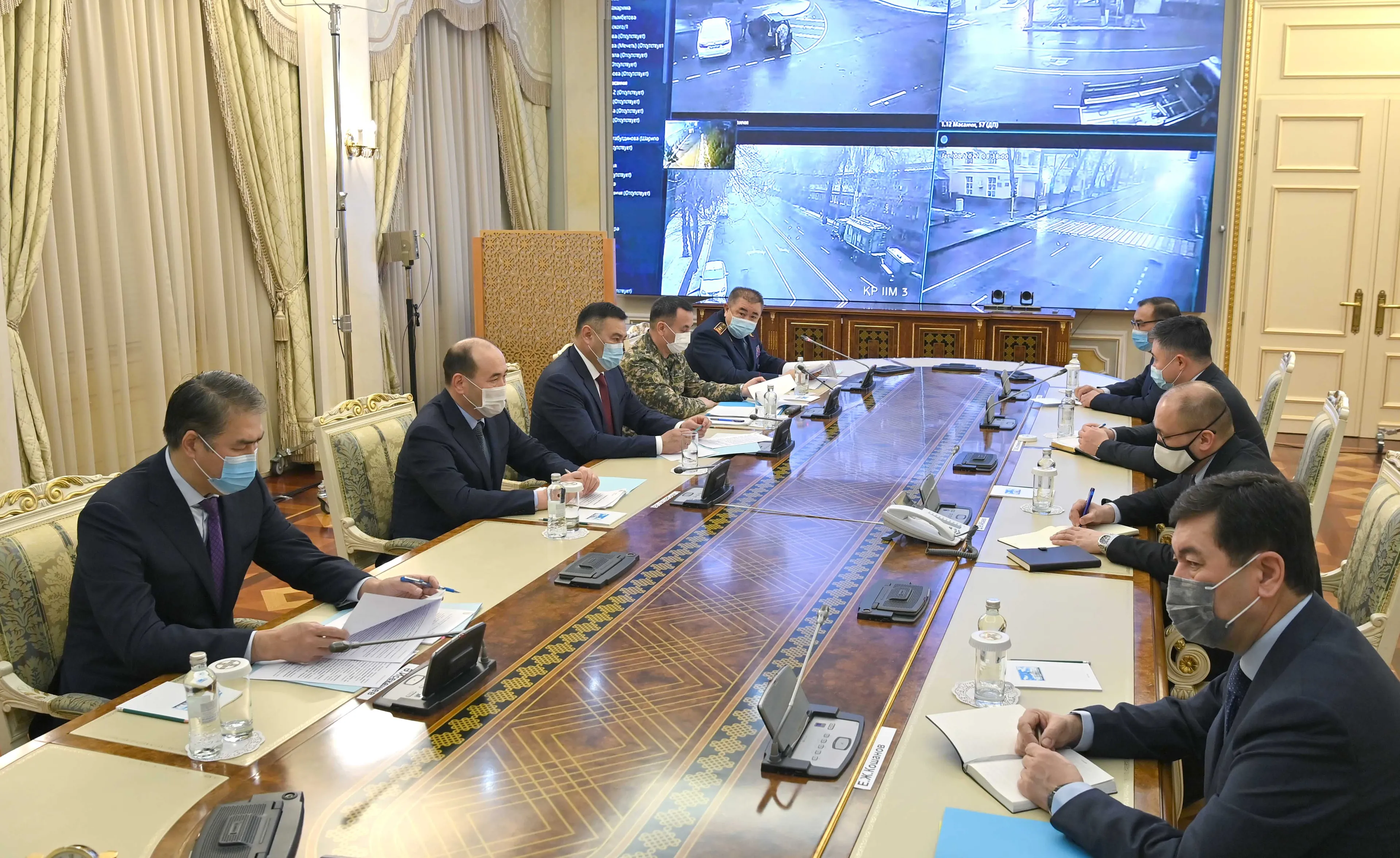 Капитал - Глава государства провел заседание оперативного штаба