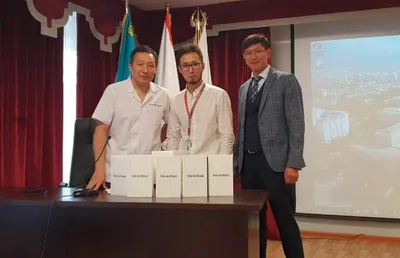 Samsung подарил планшеты казахстанским больницам