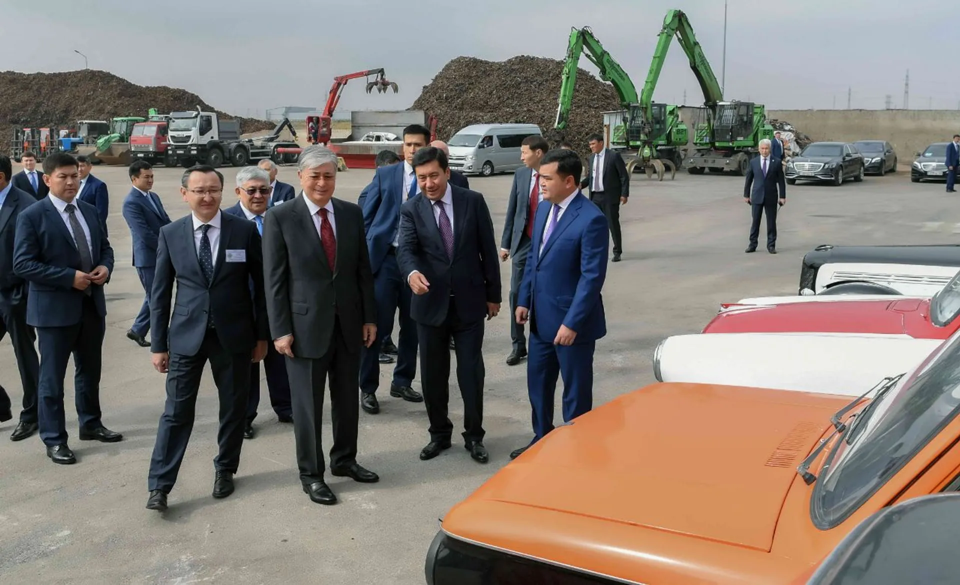 Капитал - Президент посетил СЭЗ «Сарыарка» и логистический центр