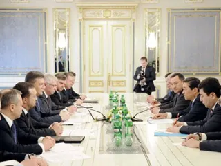 Капитал - Серик Ахметов и Виктор Янукович обсудили вопросы сотрудничества