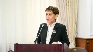 Капитал - Большая часть женщин работают в сфере торговли и услуг