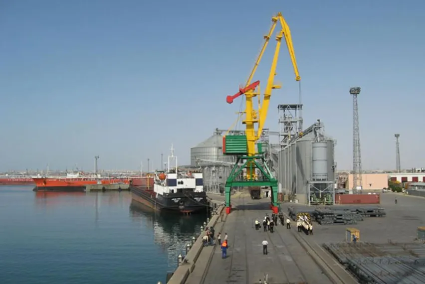 Капитал - Порт Актау могут отдать в управление иностранцам