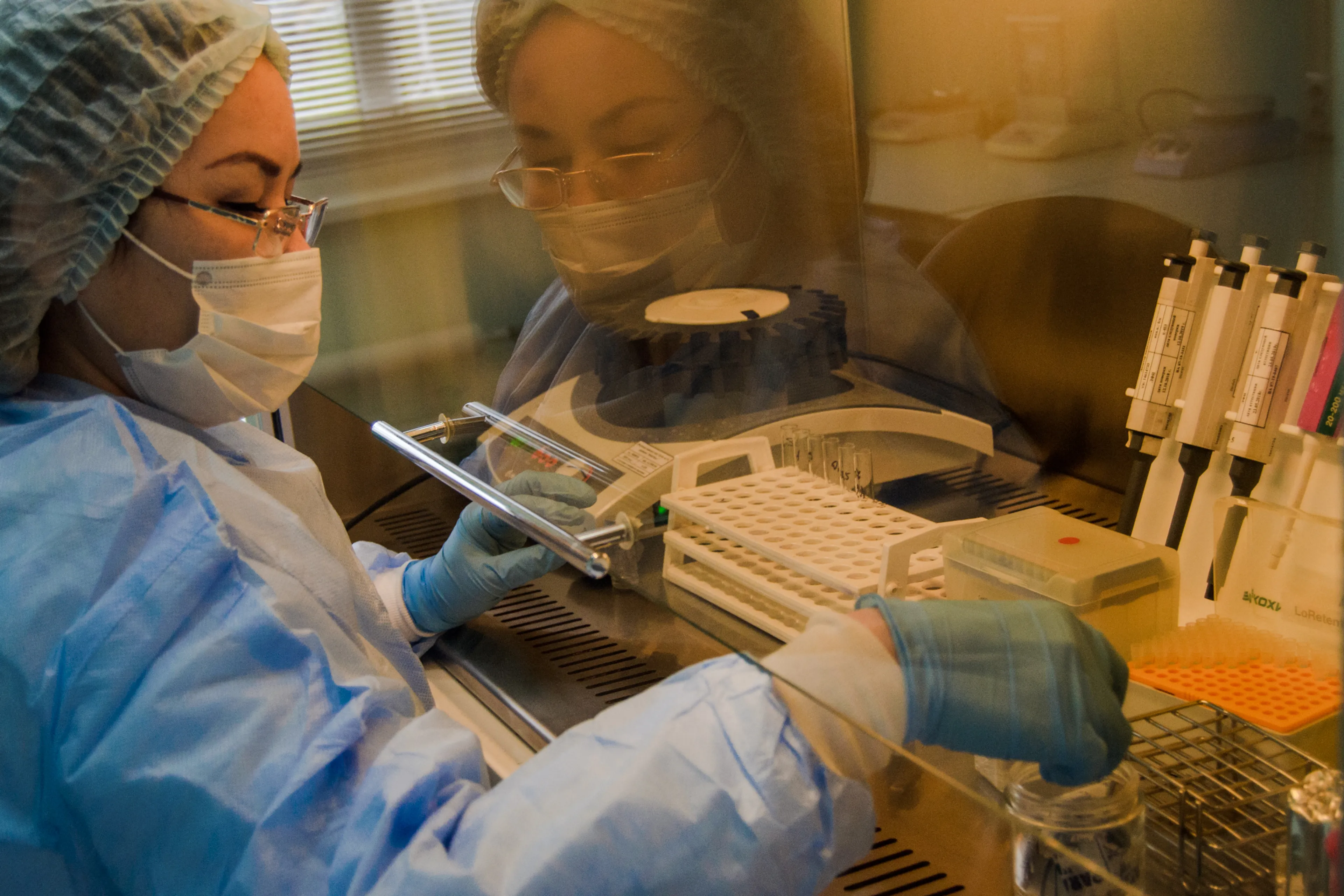 Капитал - Как проверяется безопасность вакцин в Казахстане