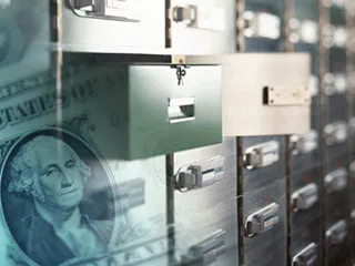 Капитал - Доля плохих кредитов банков достигла 34,4%