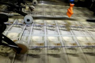 Индикатор курса доллара завершил неделю с максимальным ростом