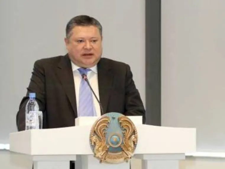 Капитал - Госсекретарю РК неудобно за наплыв исторических графоманов