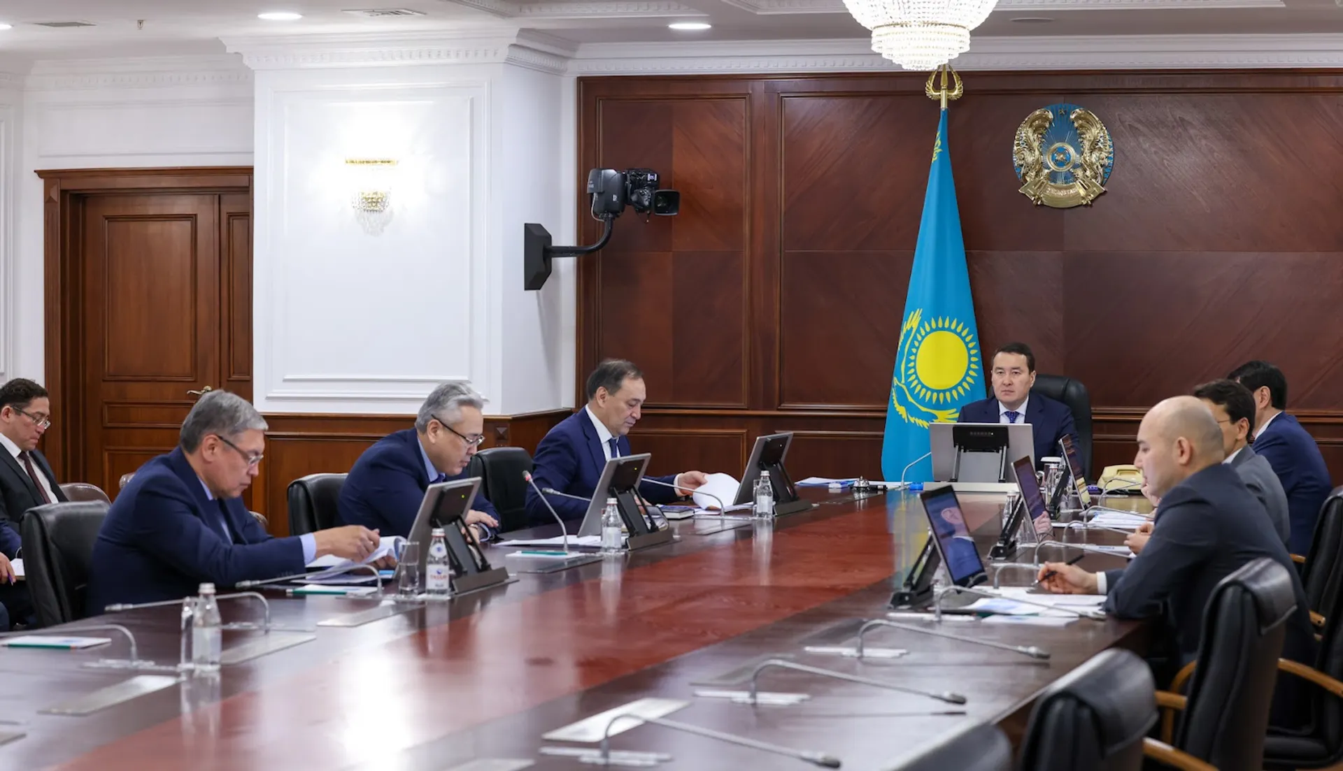 Капитал - Более чем в два раза сокращено количество комиссий при правительстве