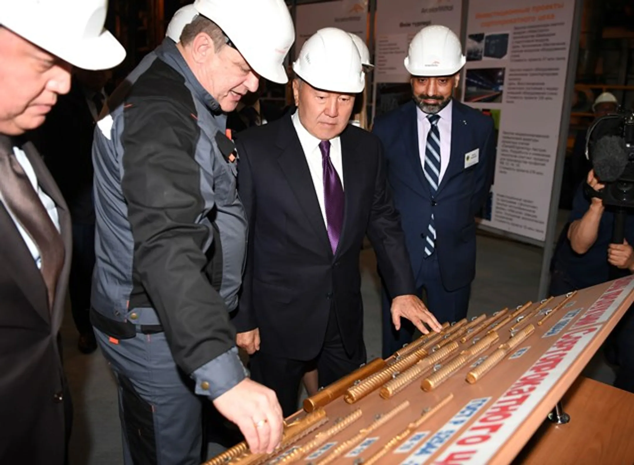 Президент напомнил руководству АрселорМиттал о соцответственности - Image Kapital.kz