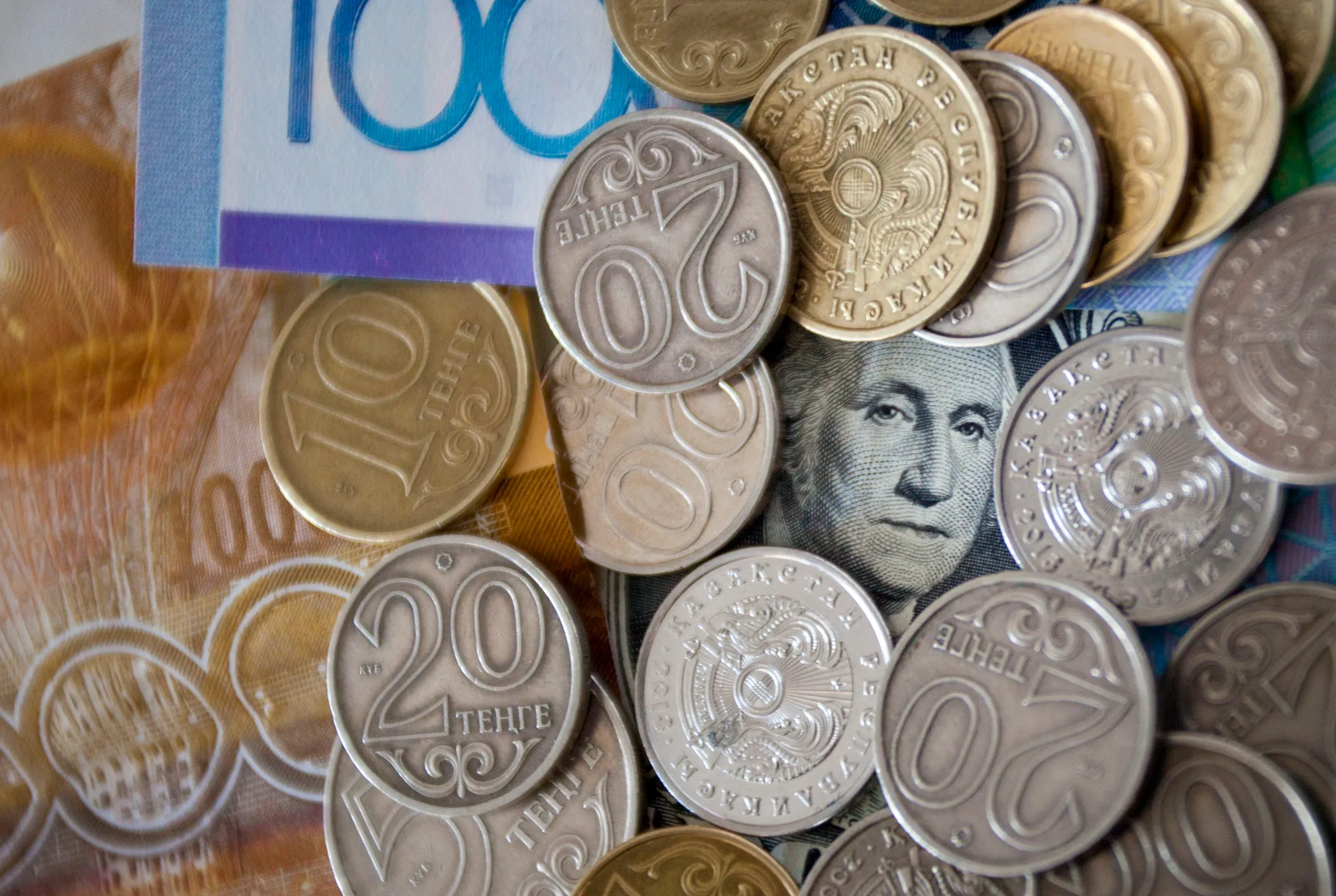 Утренняя сессия: 274 тенге за 1 доллар - Image Kapital.kz