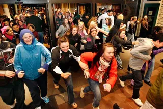 Капитал - Белорусы и казахстанцы активно скупают автомобили в РФ