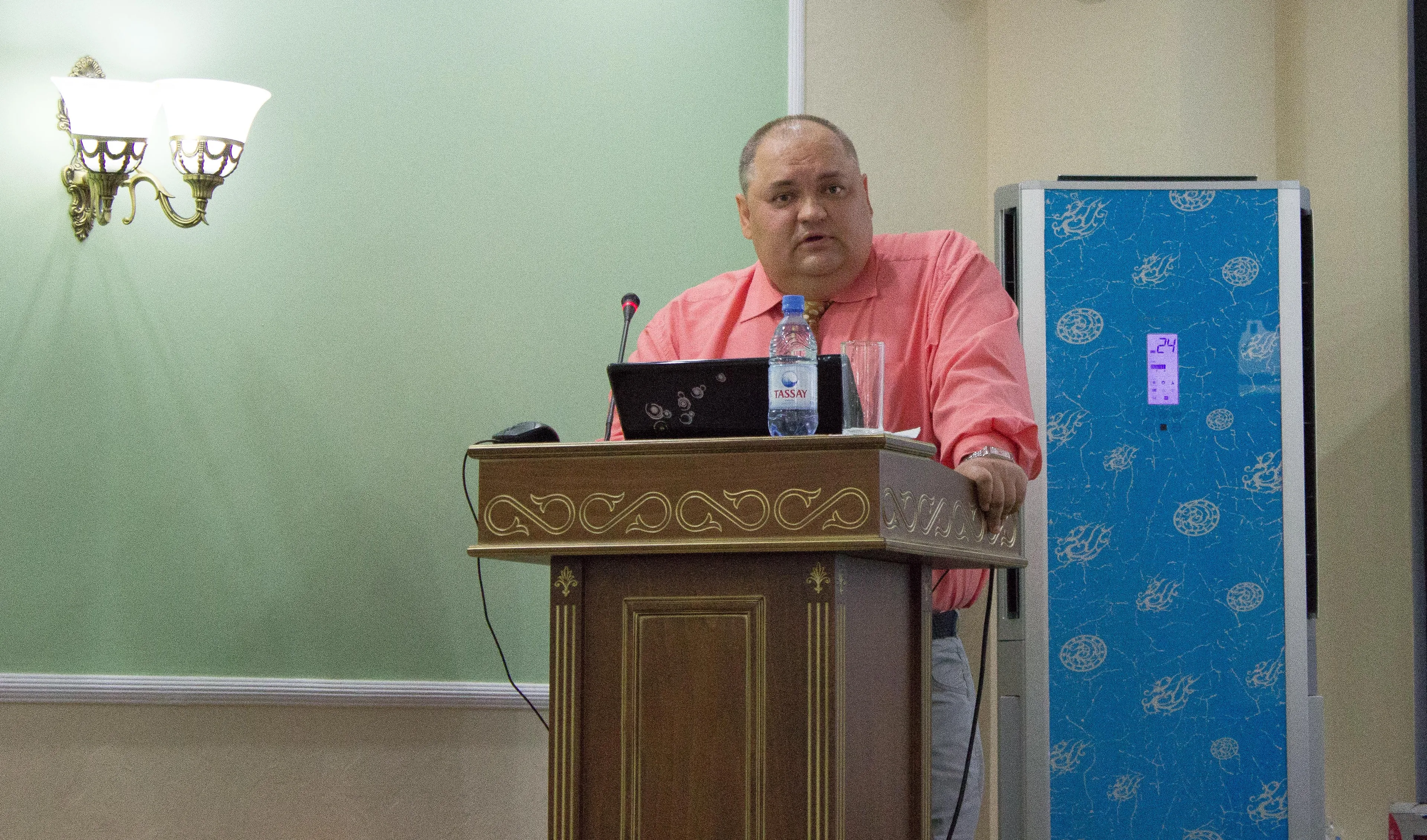 Капитал - Грузопоток в Казахстане ограничен возможностями современных дорог