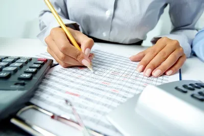 В Алматы оштрафованы 152 госслужащих