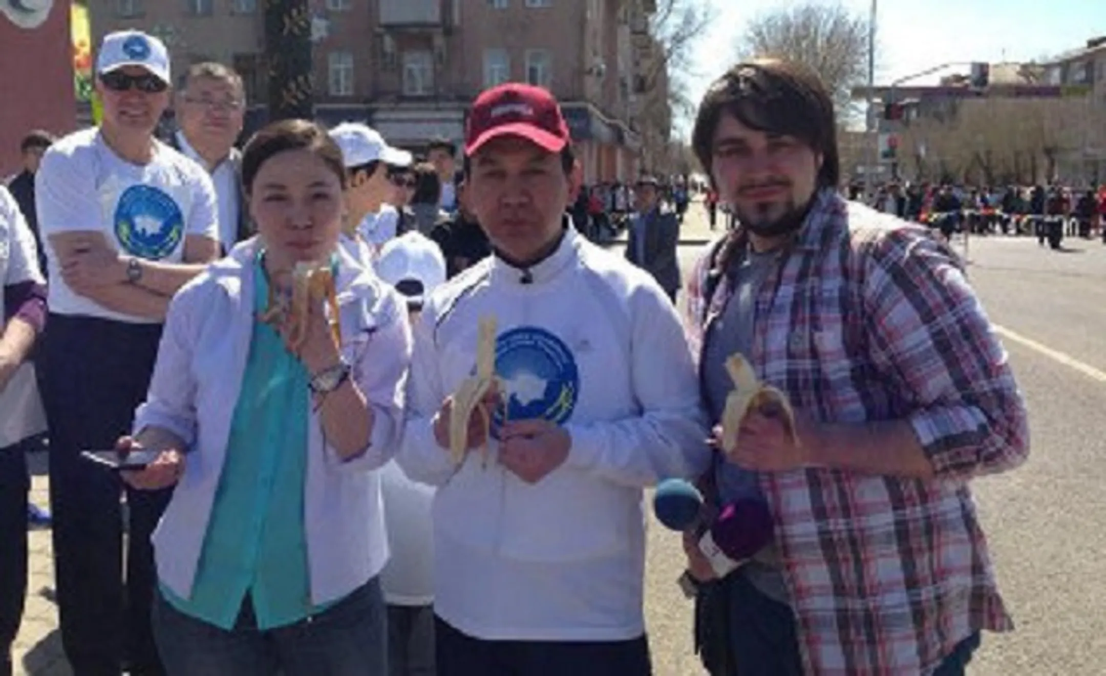 Аким Карагандинской области против расизма - Image Kapital.kz