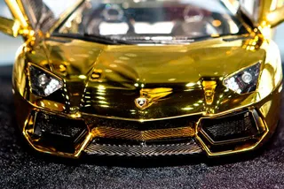 Капитал - Золотой Aventador
