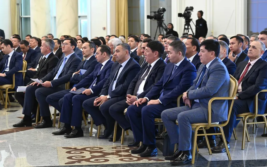 Капитал - Президент поручил провести «перезагрузку механизмов мер поддержки»