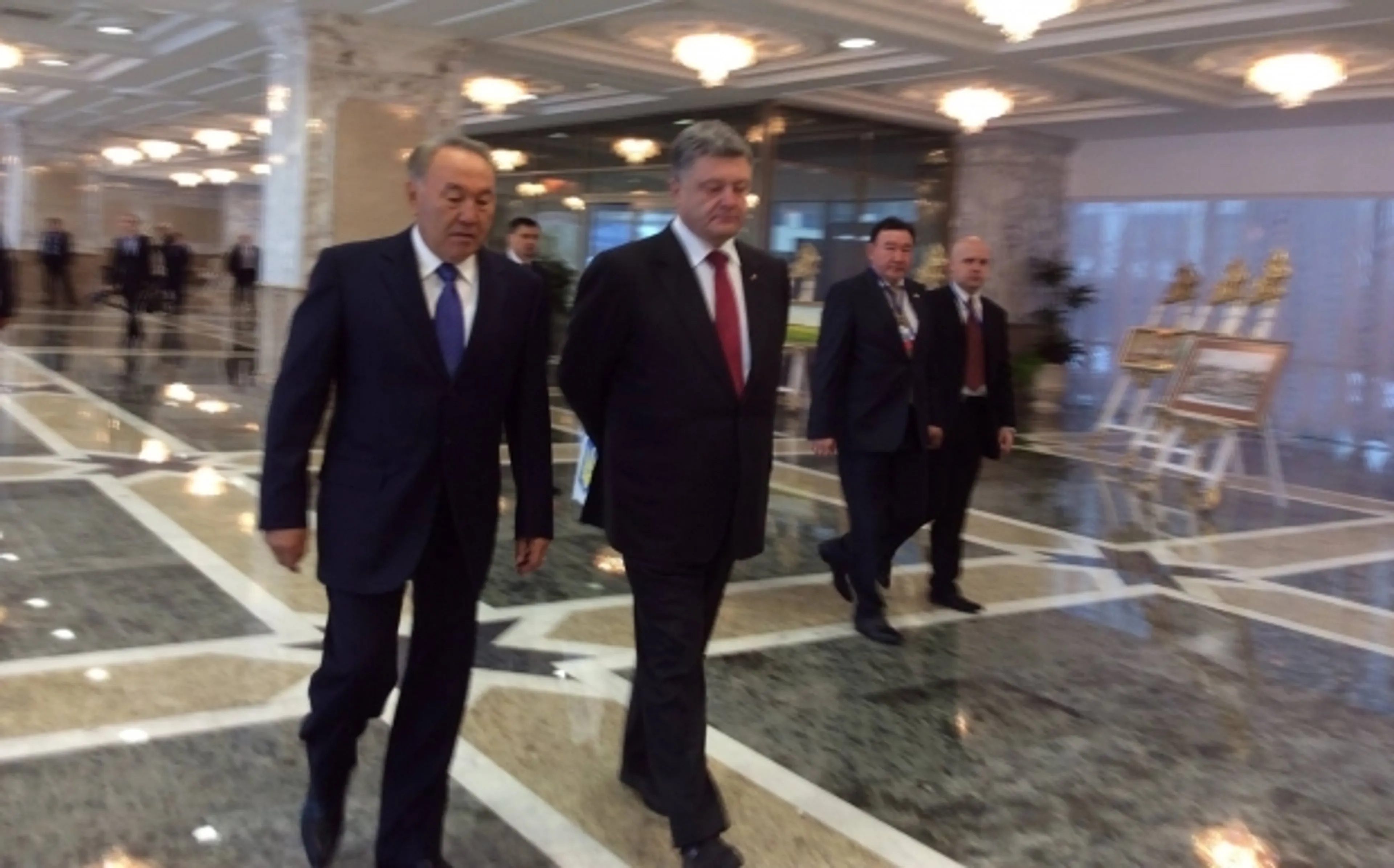 Капитал - Порошенко намерен обсудить с Назарбаевым экономику