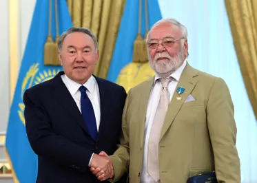 Асанали Ашимов получил звание Қазақстанның Еңбек Ері