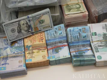 За сутки тенге незначительно ослабел