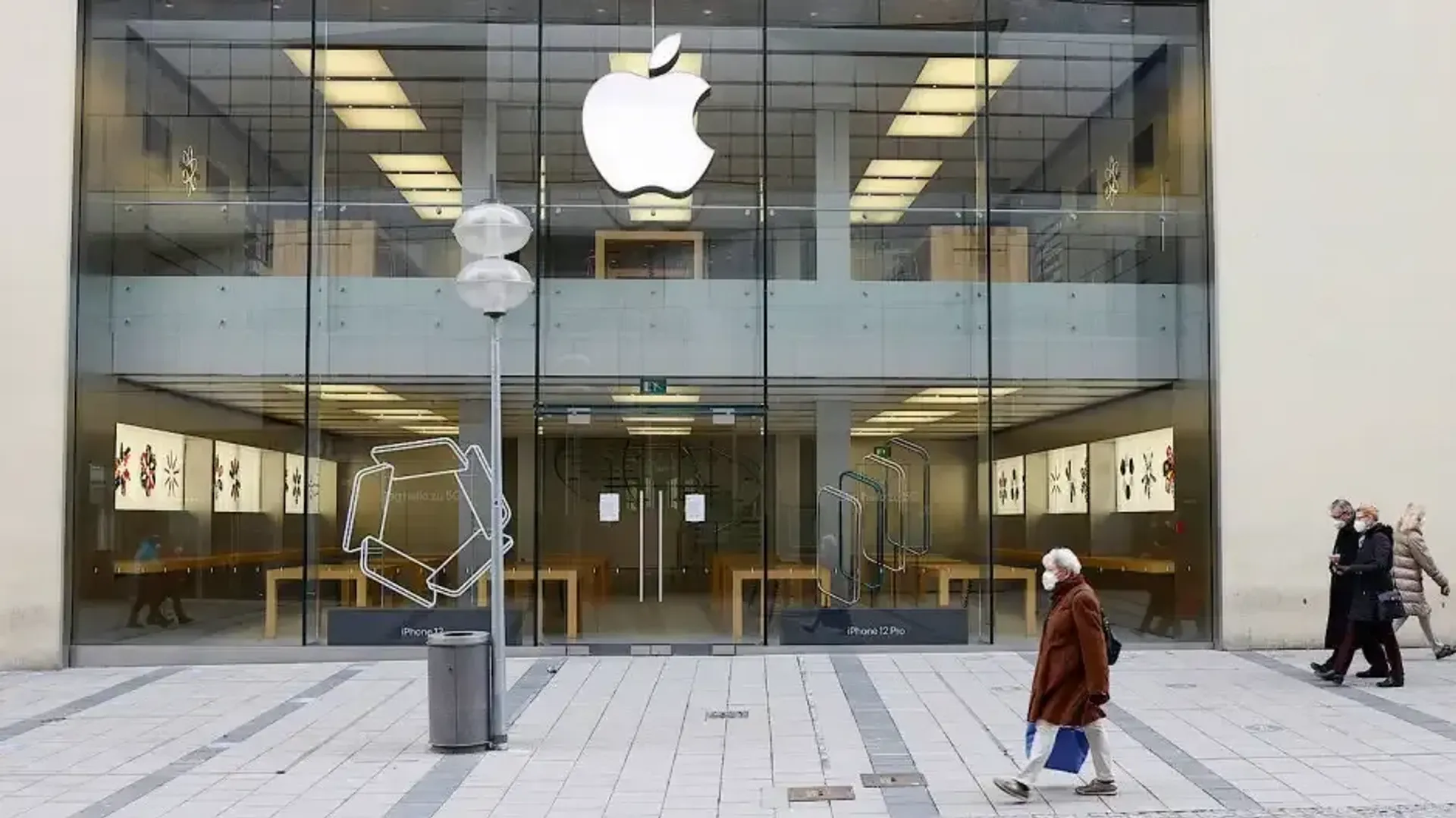 Капитал - Apple приостановила гарантийное обслуживание MacBook и iPad в РФ