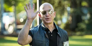 Капитал - Джефф Безос возглавил список политических спонсоров