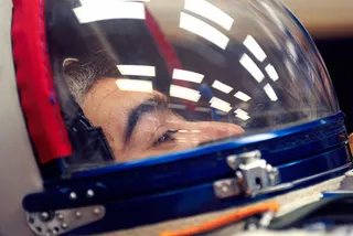 Капитал - В Байконур прибыли экипажи МКС