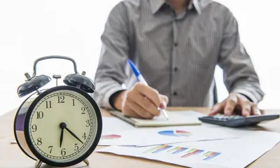 Большинству казахстанцев не доплачивают за сверхурочную работу