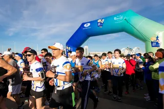 Капитал - 16 млн тенге переданы в благотворительный фонд участниками BI Marathon