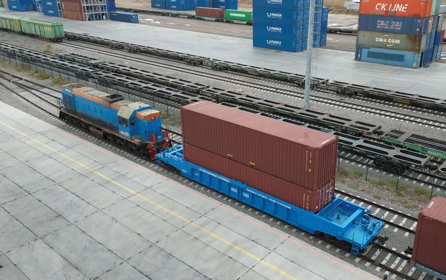 Капитал - В Казахстане протестировали новые железнодорожные платформы