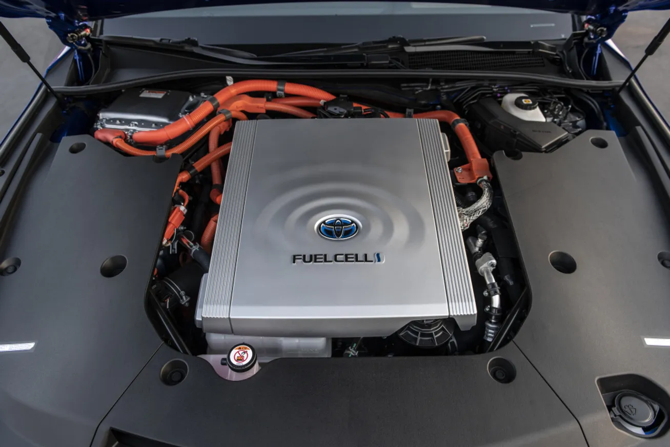 Новый Audi A5, рестайлинг Cadillac Escalade и иск из-за Toyota Mirai - фото kapital.kz