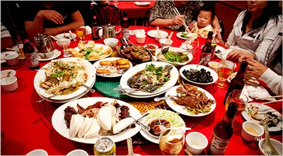 В Китае жителям ограничили право на проведение банкетов