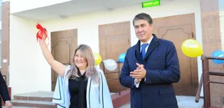 Капитал - Аким Астаны вручил ключи от новых квартир