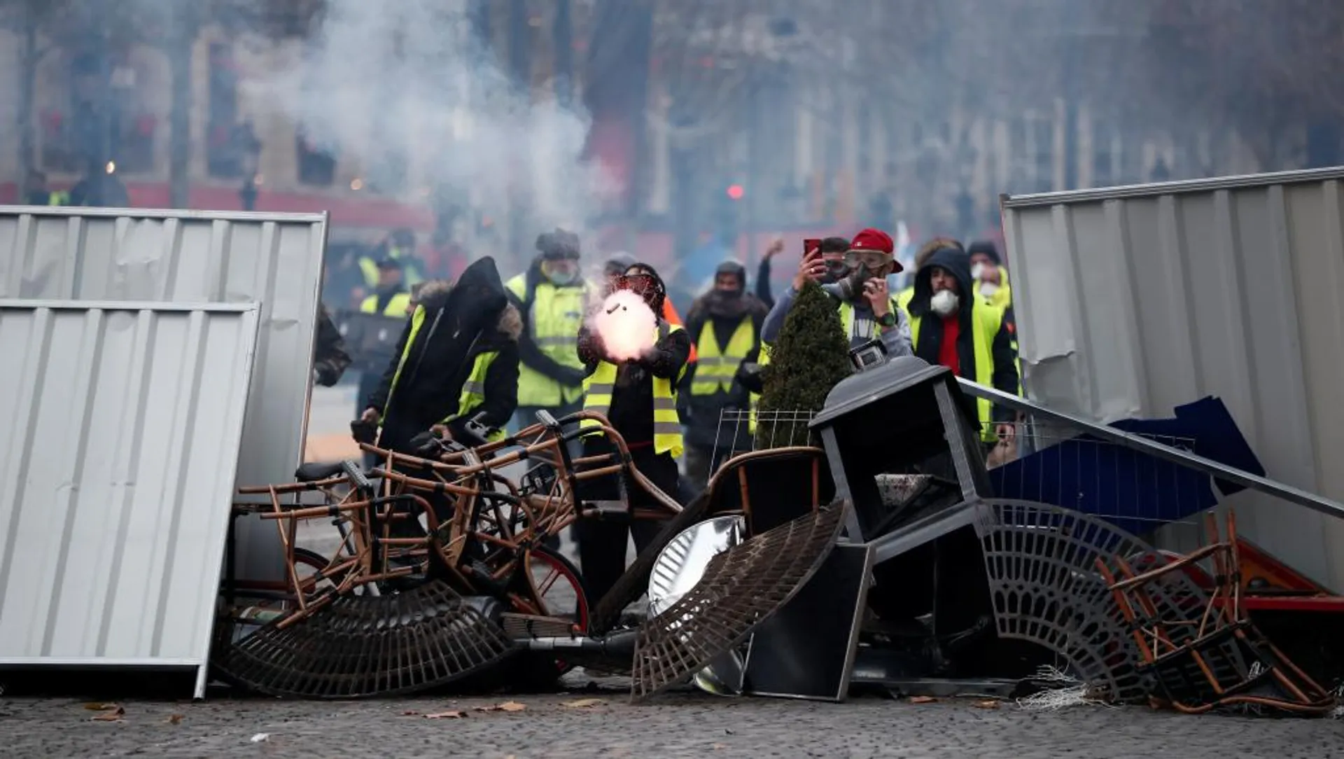 Капитал - Total допустила дефицит топлива во Франции