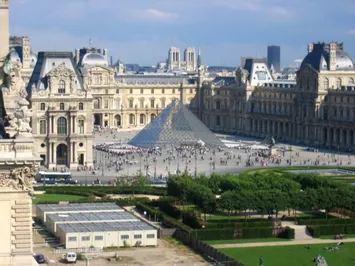 Лувр закрылся из-за забастовки сотрудников