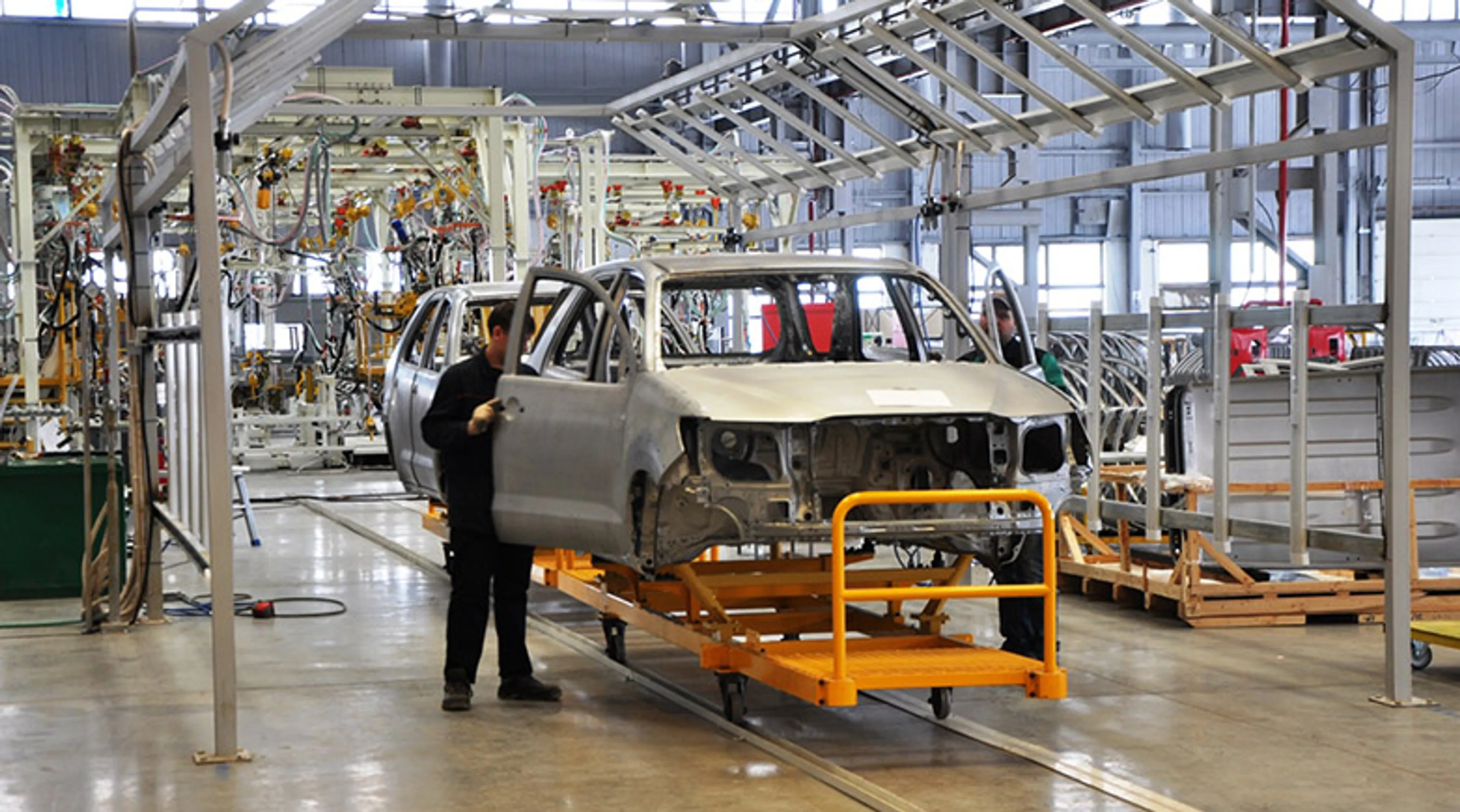 Капитал - Девальвация поддержала автопром