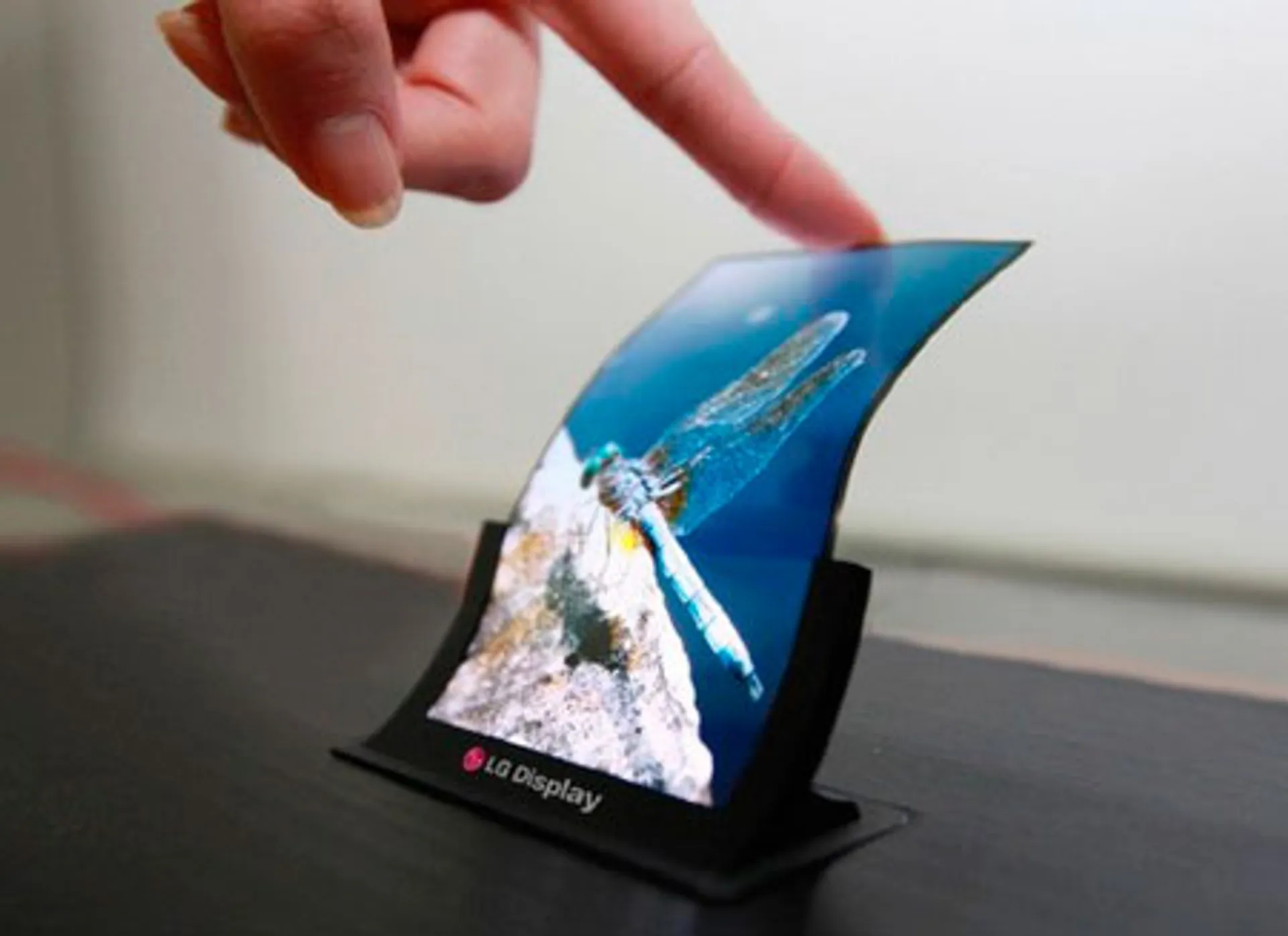 Капитал - LG представит гибкий экран