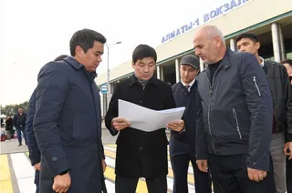 Капитал - Завершена реконструкция привокзальной площади Алматы-1