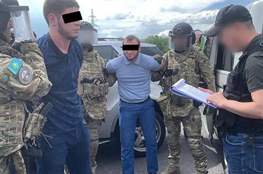 Капитал - КНБ задержал торговцев оружием и взрывными устройствами