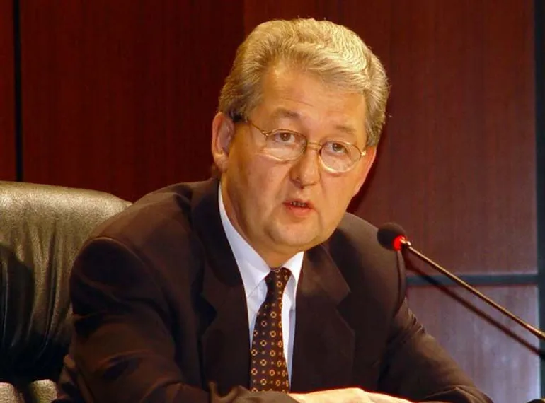 Капитал - Аслан Мусин освобожден от должности